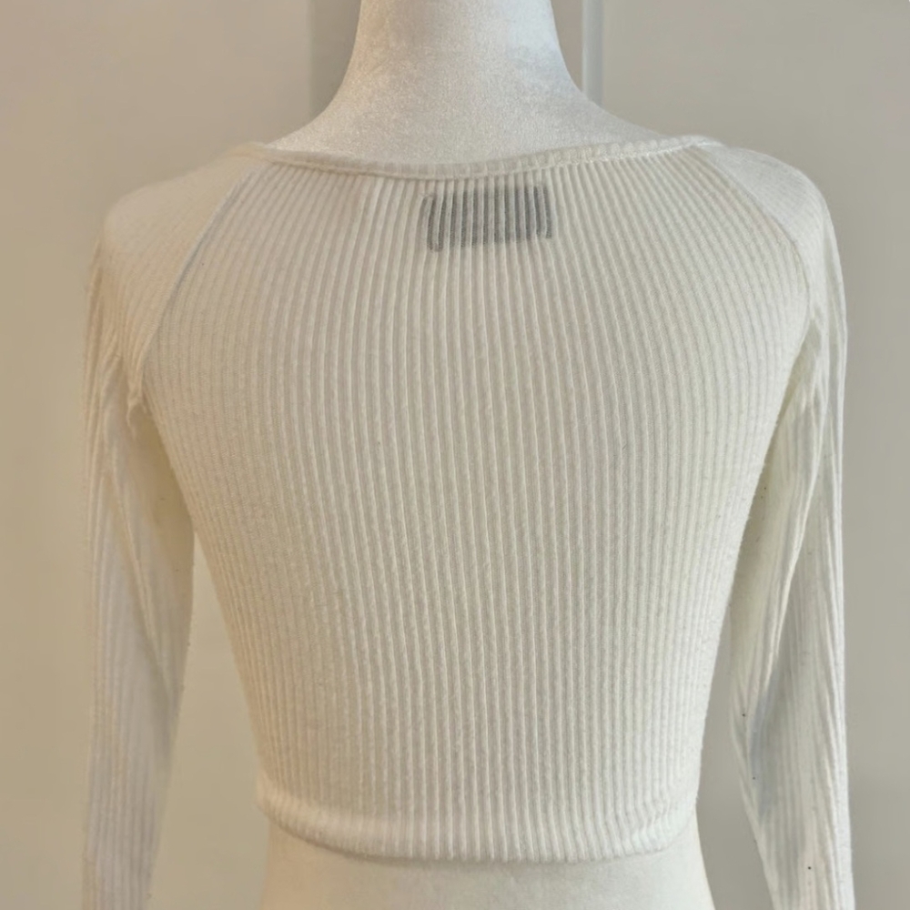 Joah Brown Luxe Hook & Eye Knit Off Shoulder Crop Top, In Ivory | Sz O/S - Picture 11 of 14